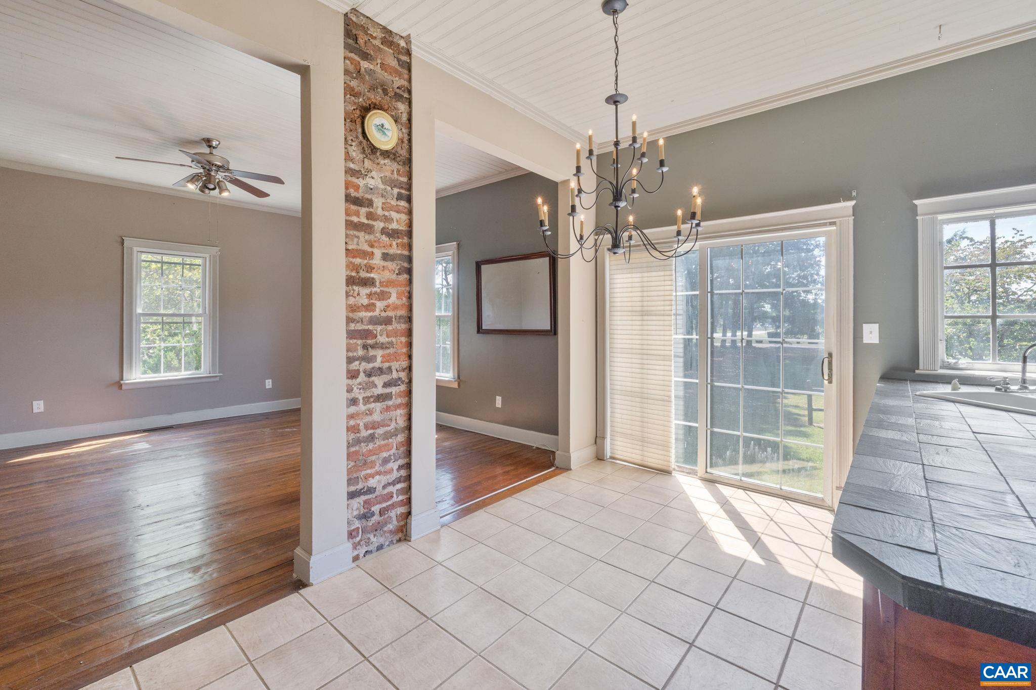 26171 N JAMES MADISON HWY