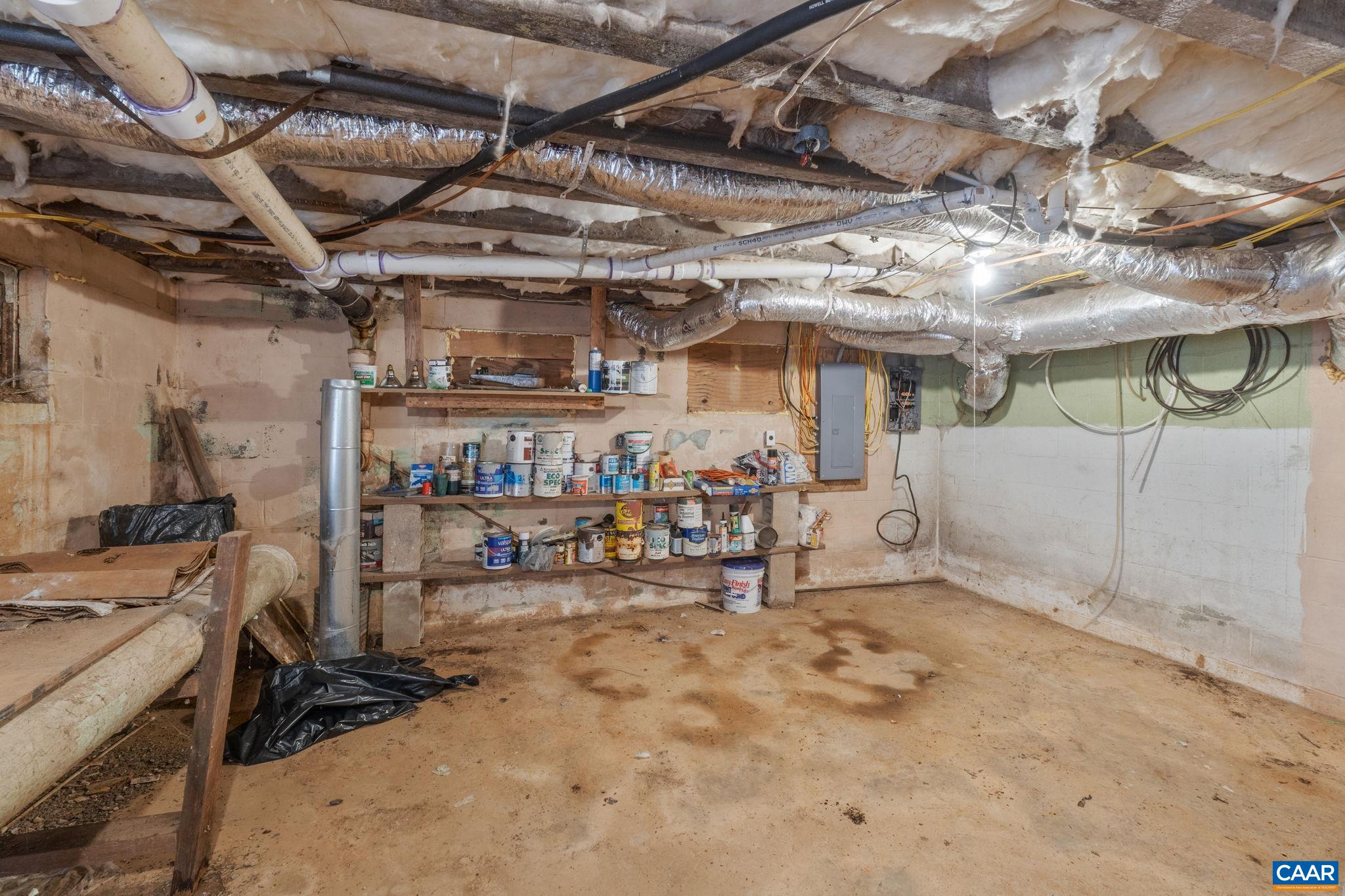 26171 N JAMES MADISON HWY