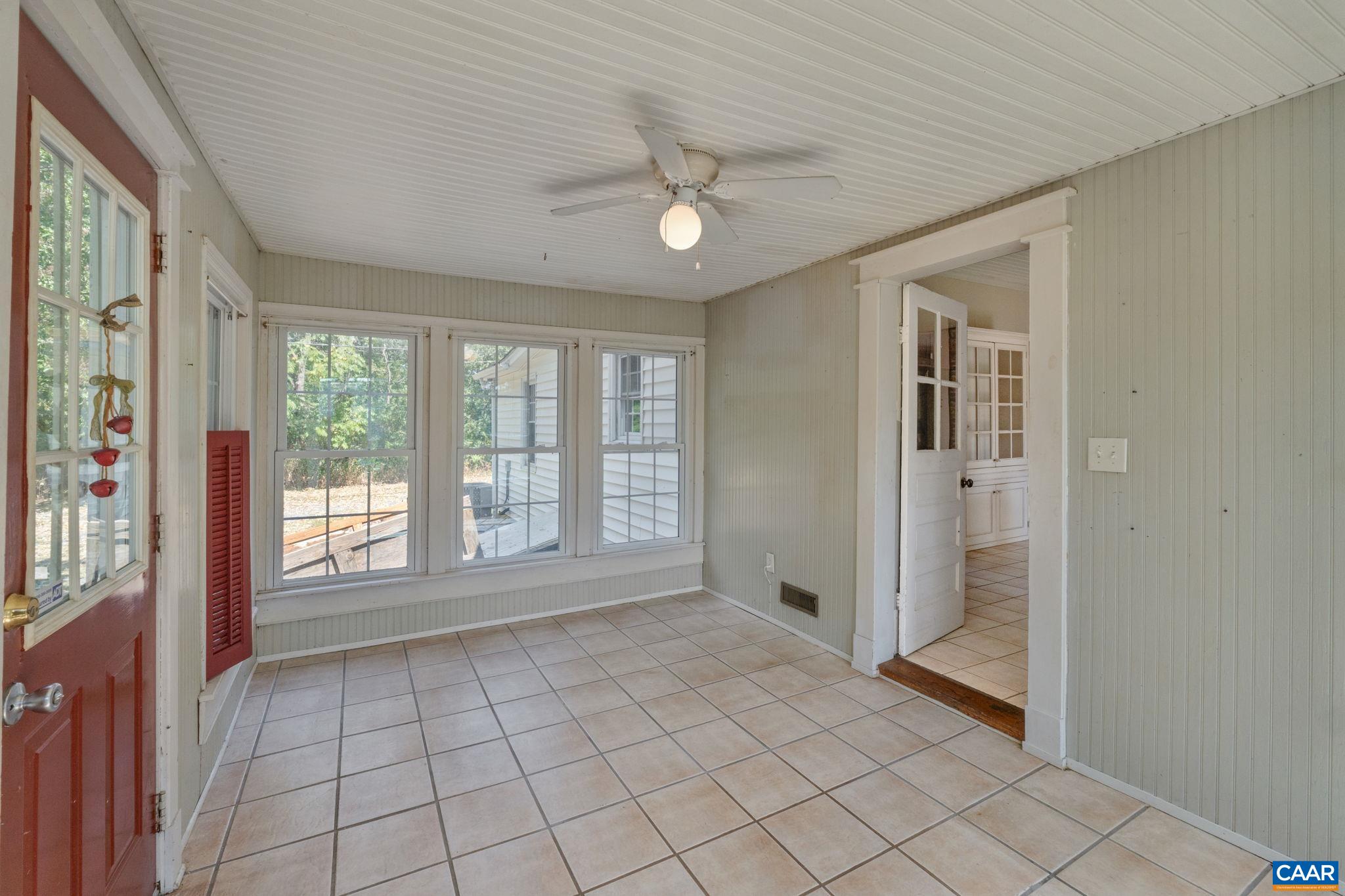 26171 N JAMES MADISON HWY