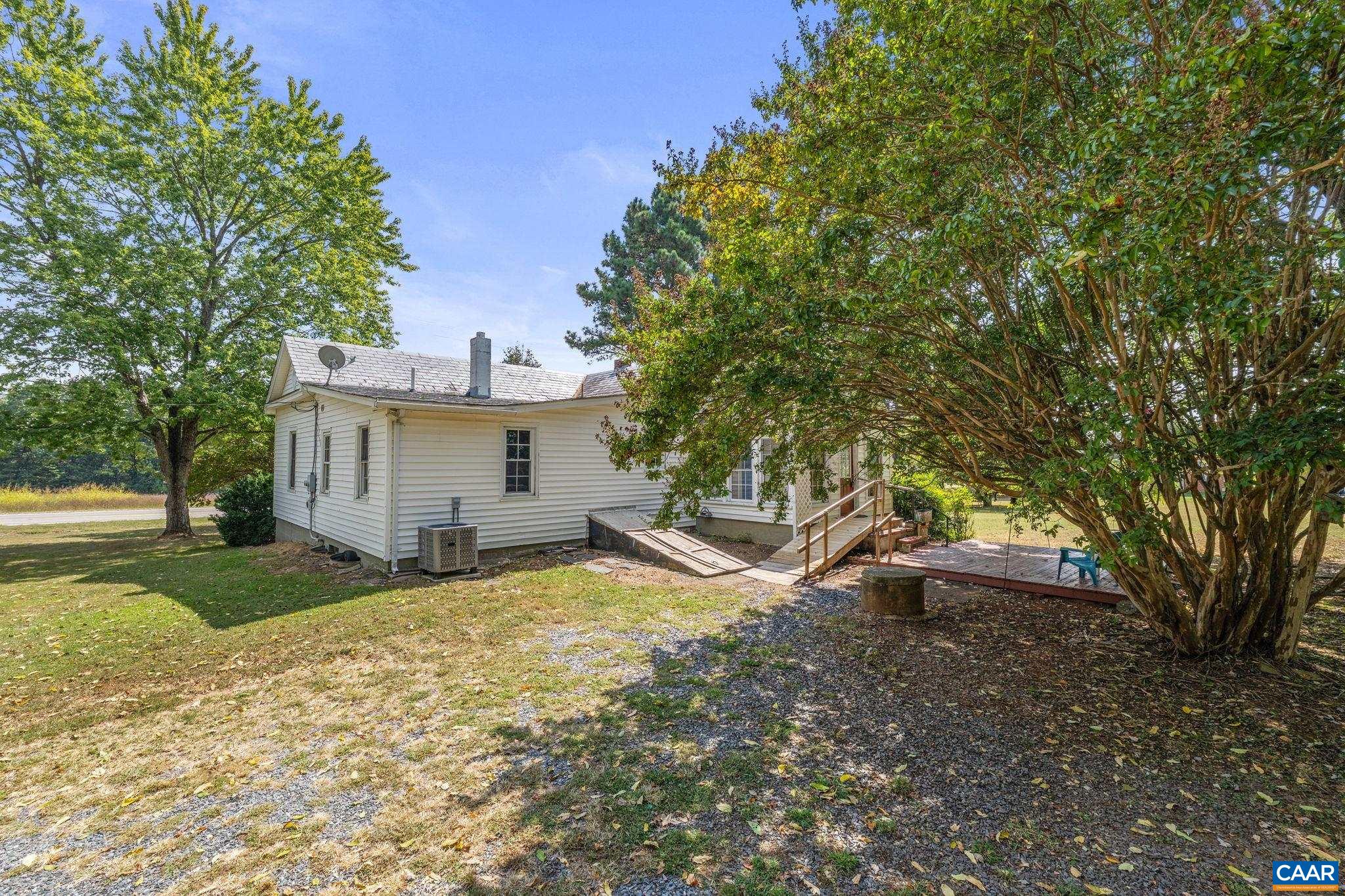 26171 N JAMES MADISON HWY