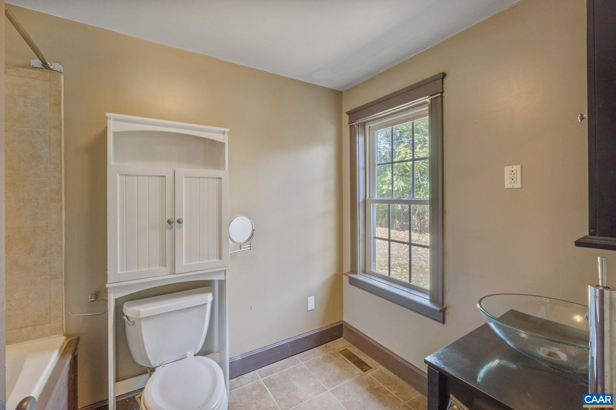 26171 N JAMES MADISON HWY