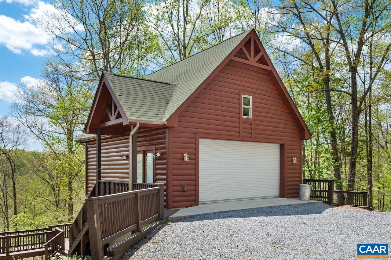 355 RIVER BLUFF LN
