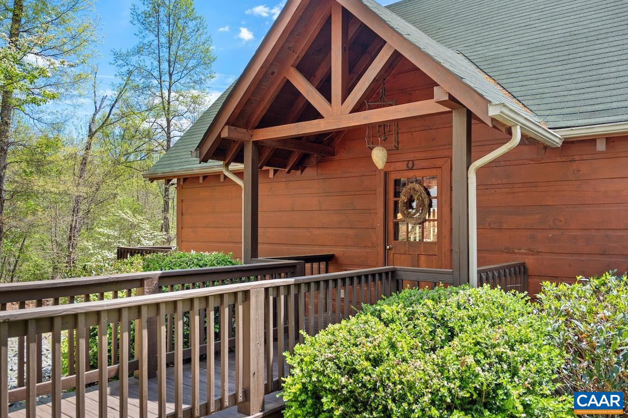 355 RIVER BLUFF LN