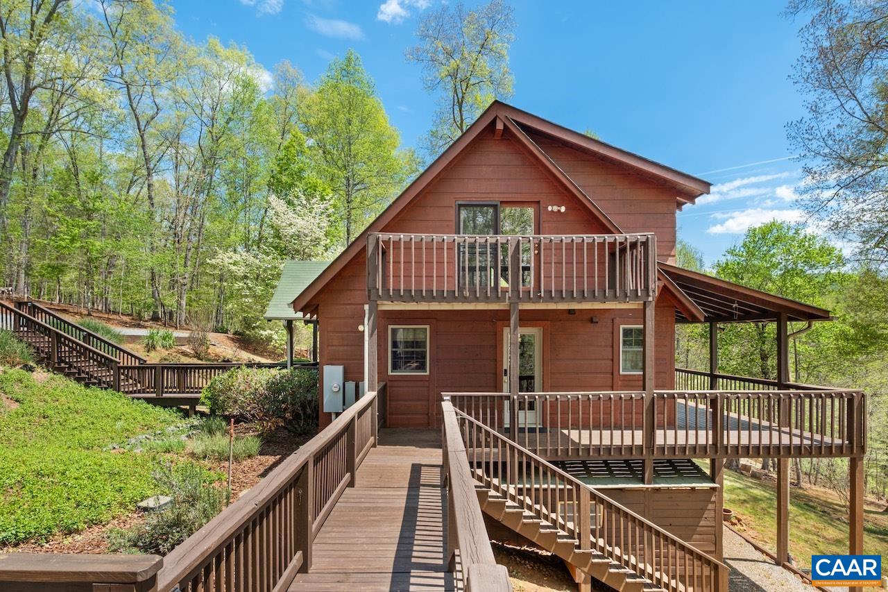 355 RIVER BLUFF LN