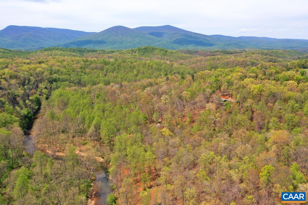 355 RIVER BLUFF LN