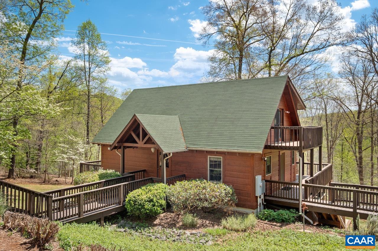 355 RIVER BLUFF LN