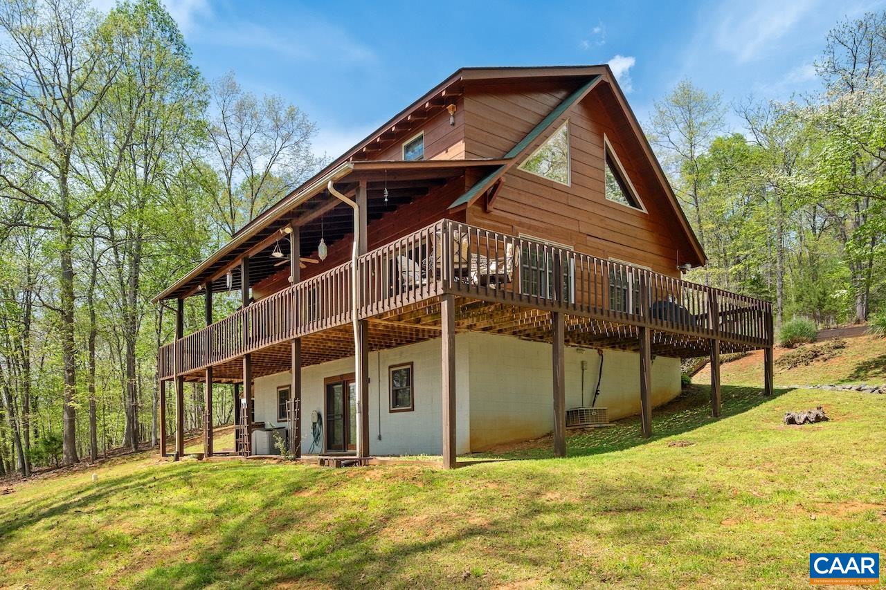 355 RIVER BLUFF LN