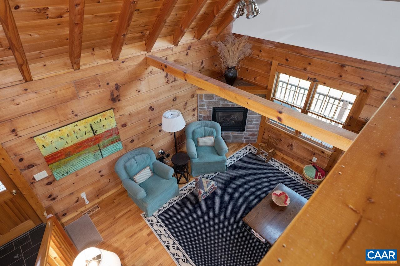 355 RIVER BLUFF LN