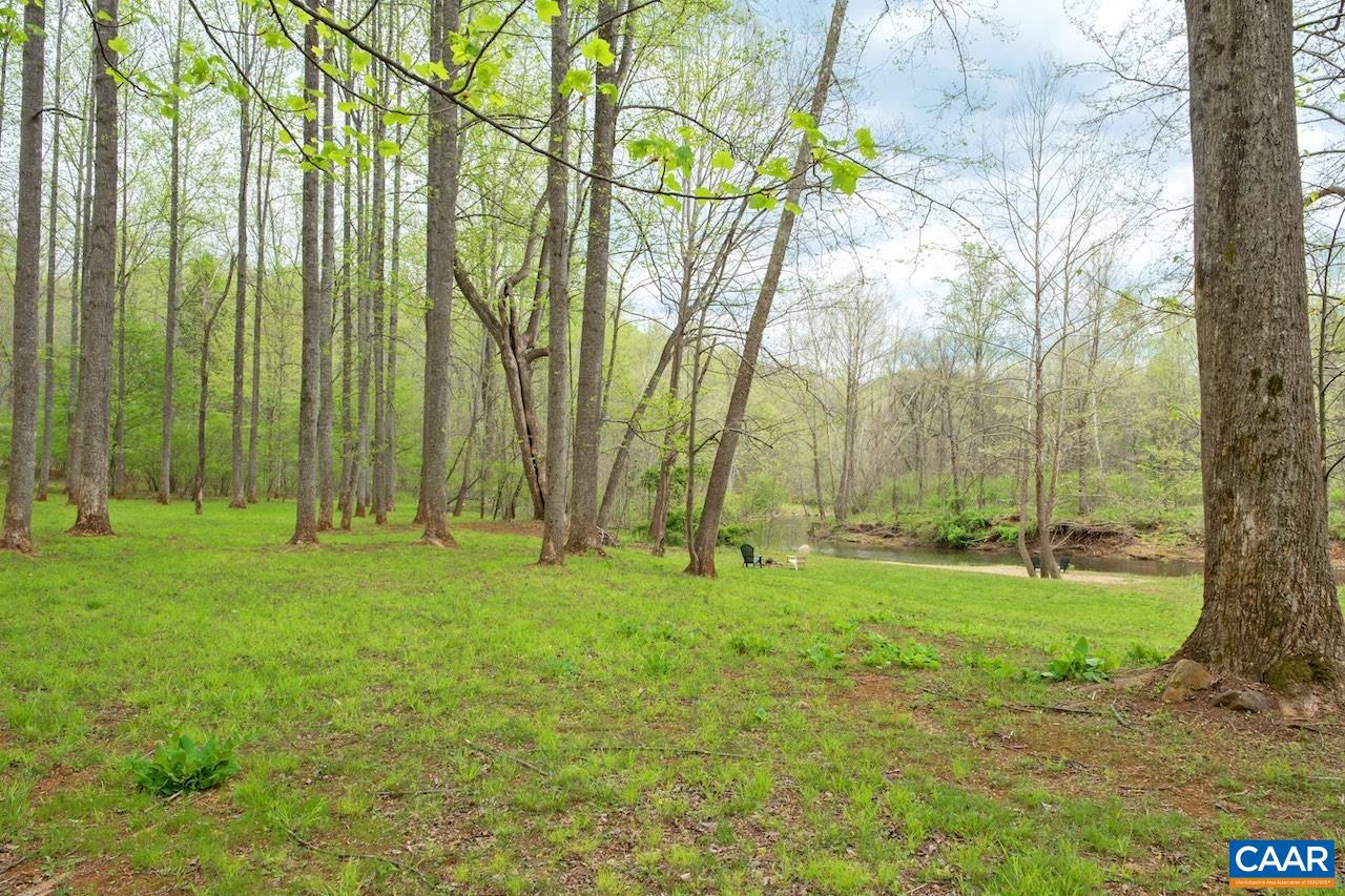 355 RIVER BLUFF LN