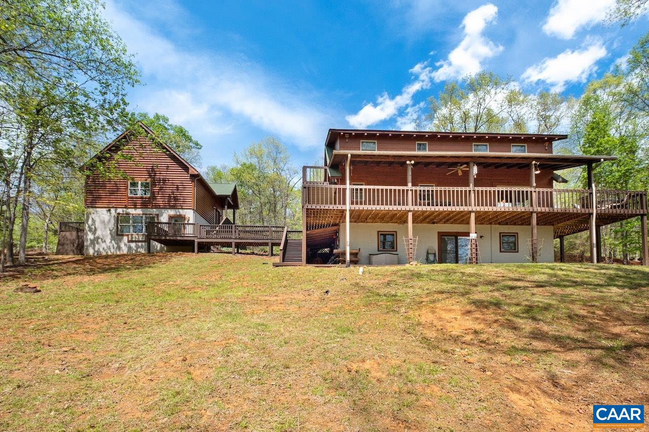 355 RIVER BLUFF LN