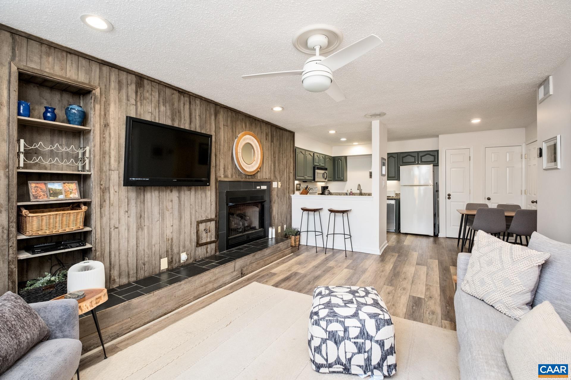 2028 STONE RIDGE CONDOS