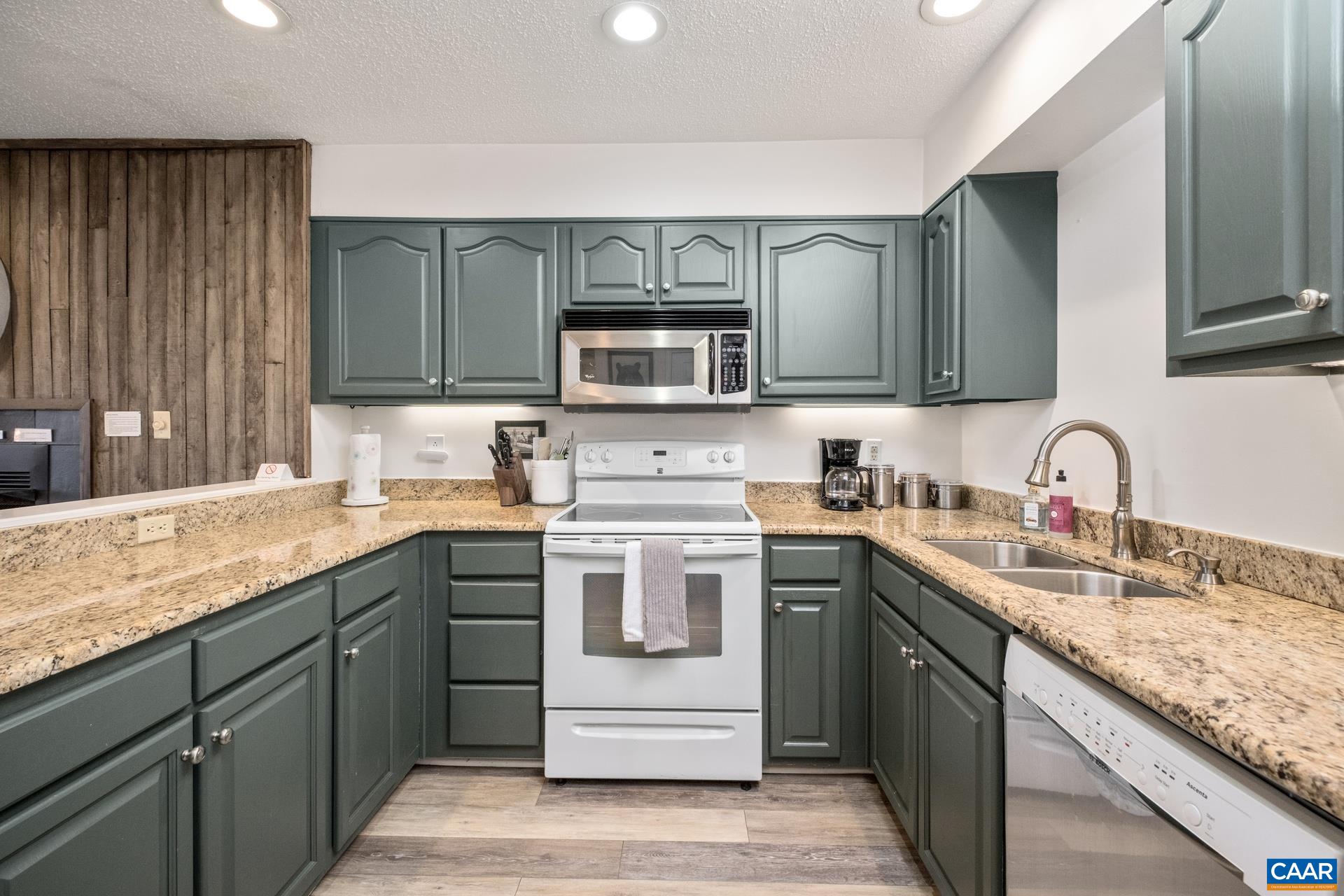 2028 STONE RIDGE CONDOS