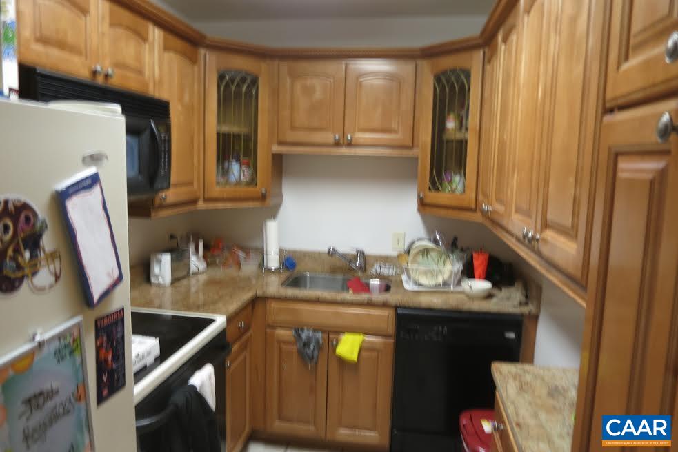 1215 WERTLAND ST Unit: b33