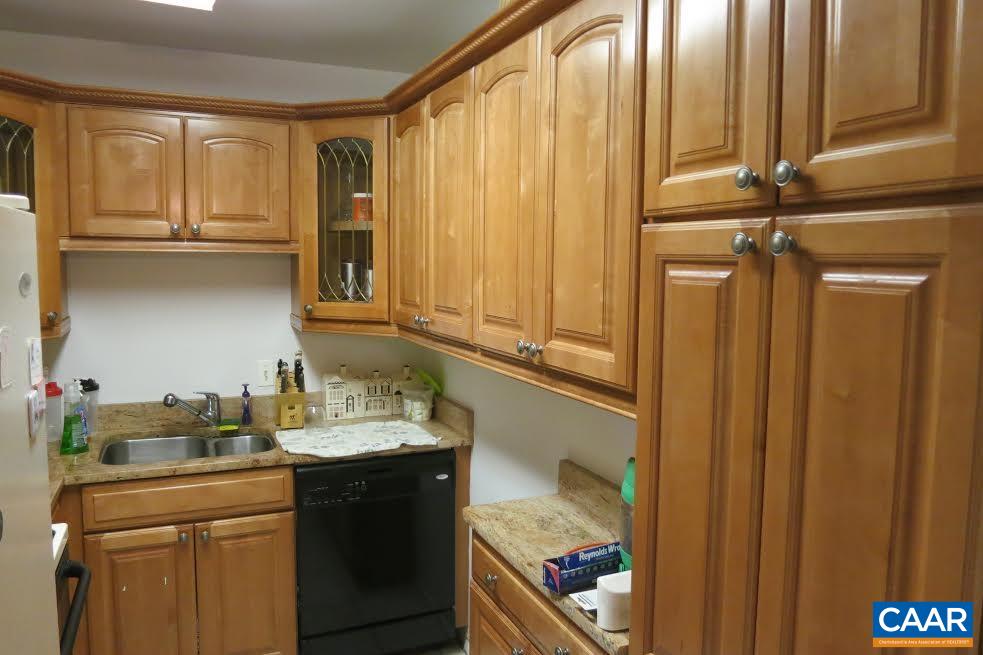 1215 WERTLAND ST Unit: b33