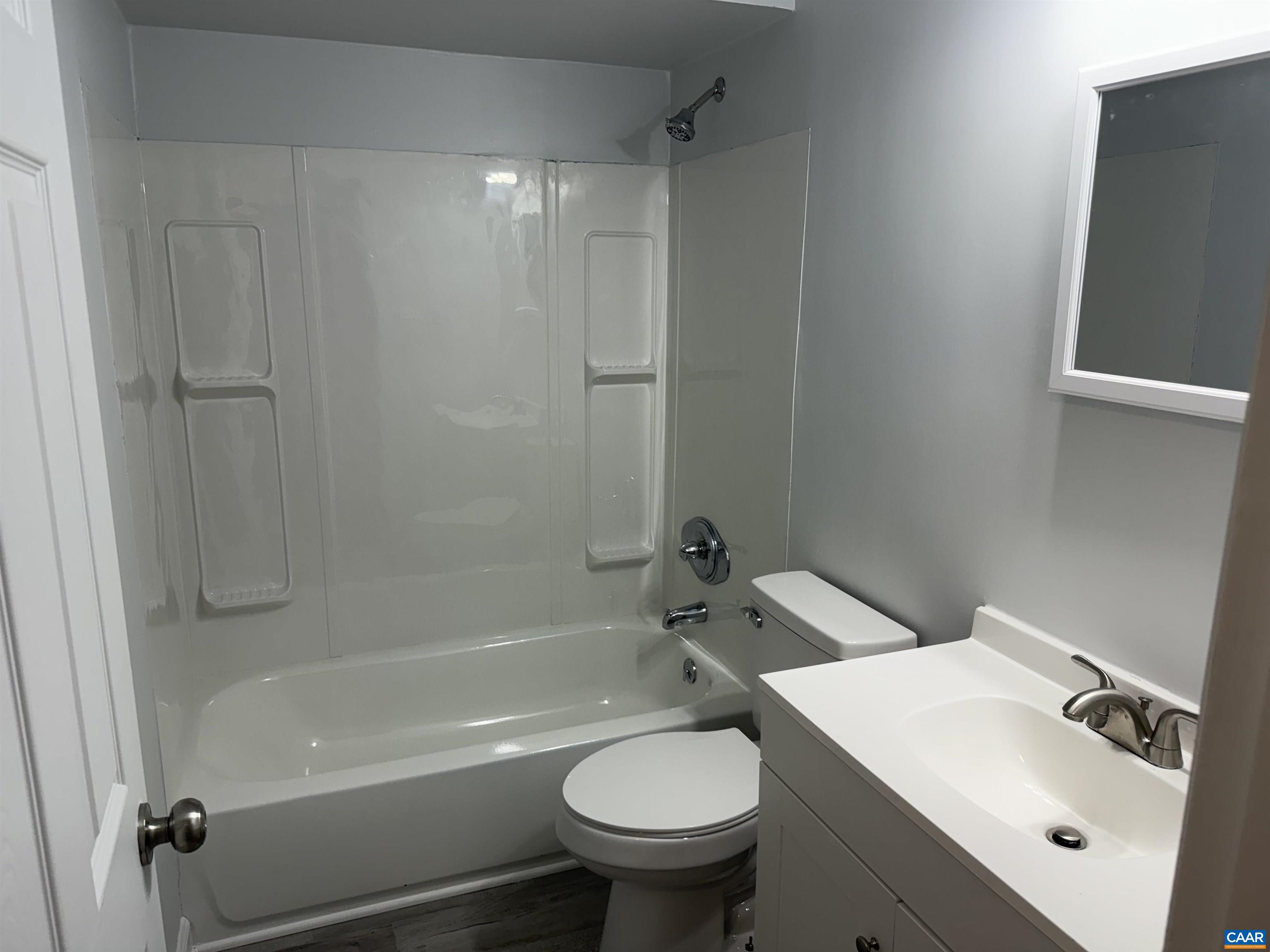 115 APPLE TREE RD