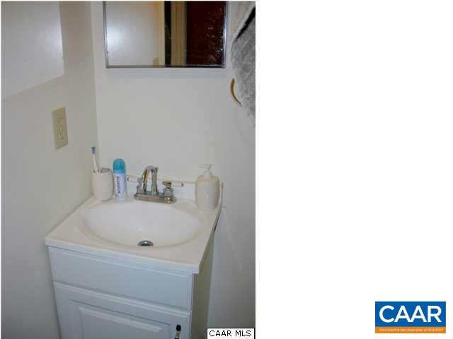 2104 JEFFERSON PARK AVE