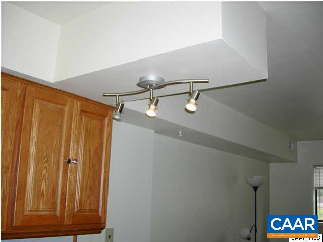 2104 JEFFERSON PARK AVE