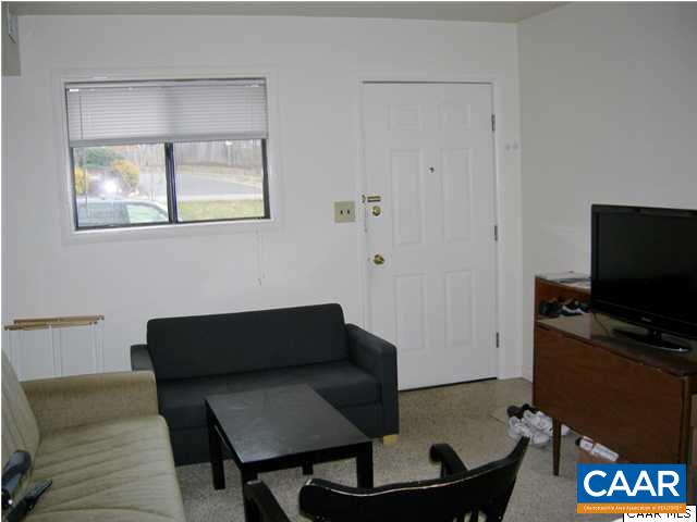 2104 JEFFERSON PARK AVE