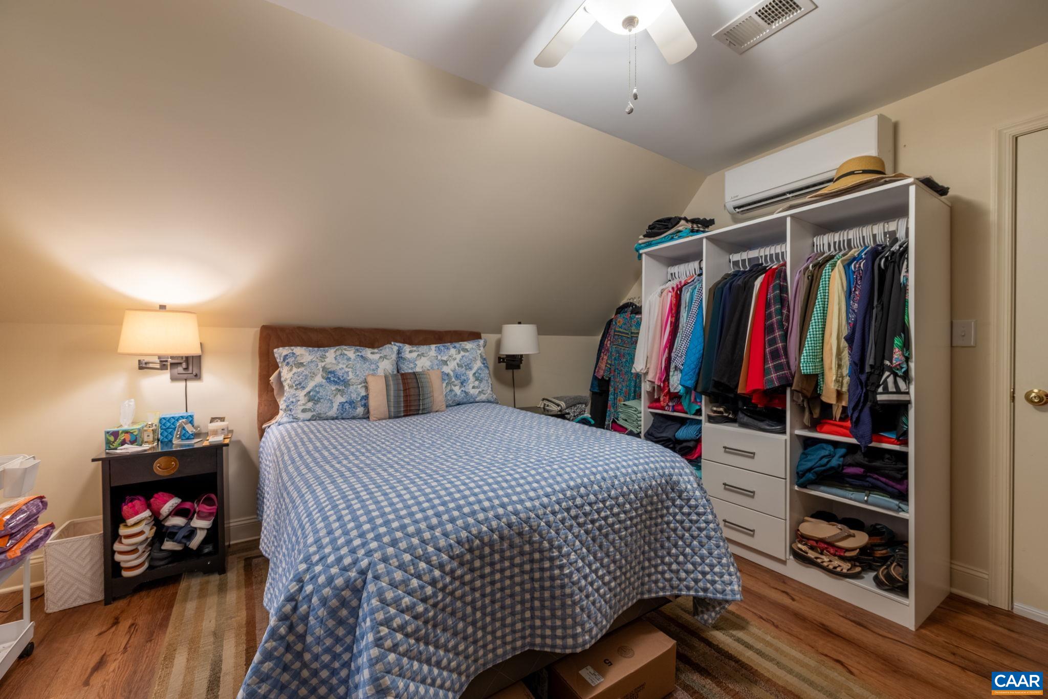 1467 MONTEREY DR
