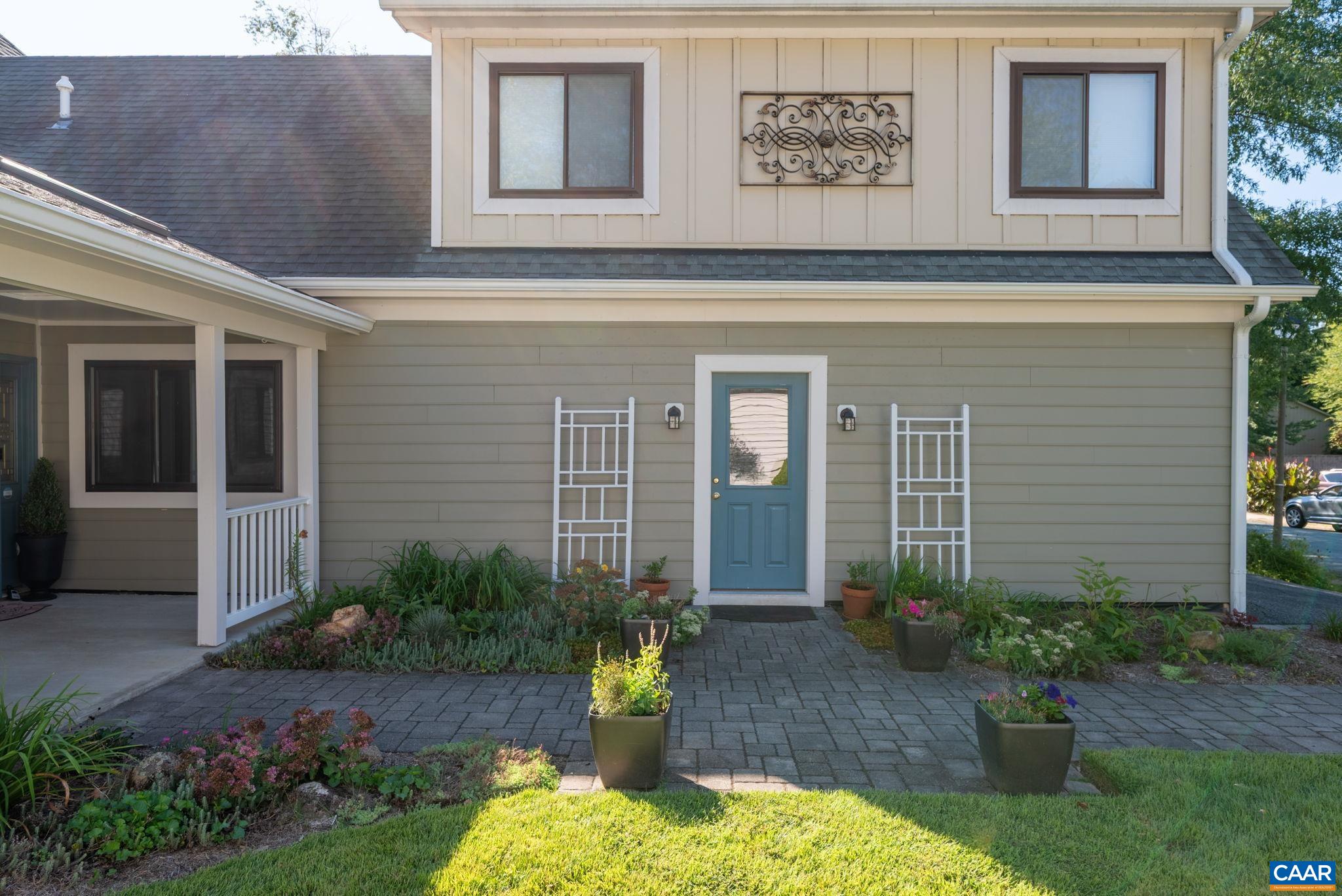 1467 MONTEREY DR