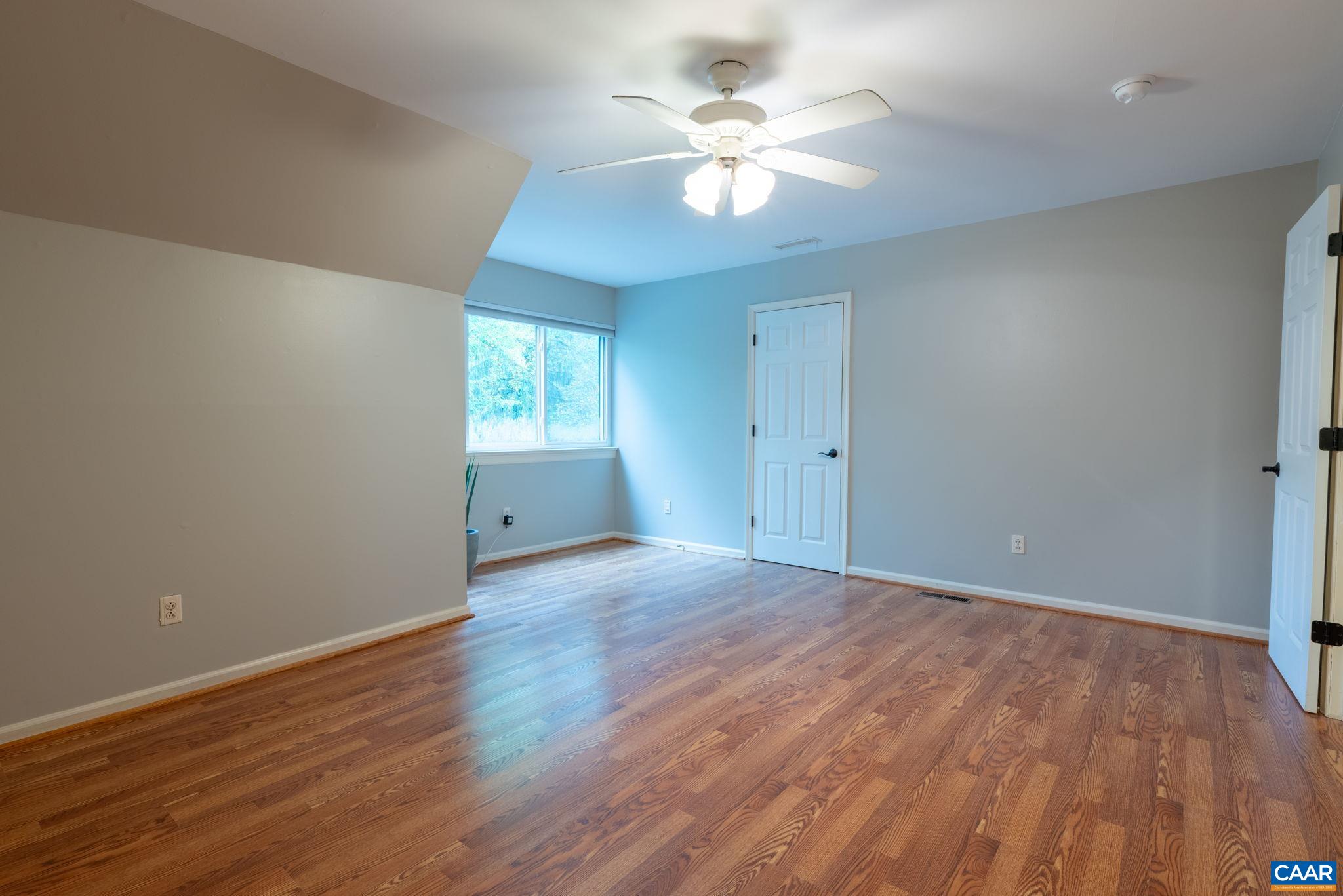 1467 MONTEREY DR