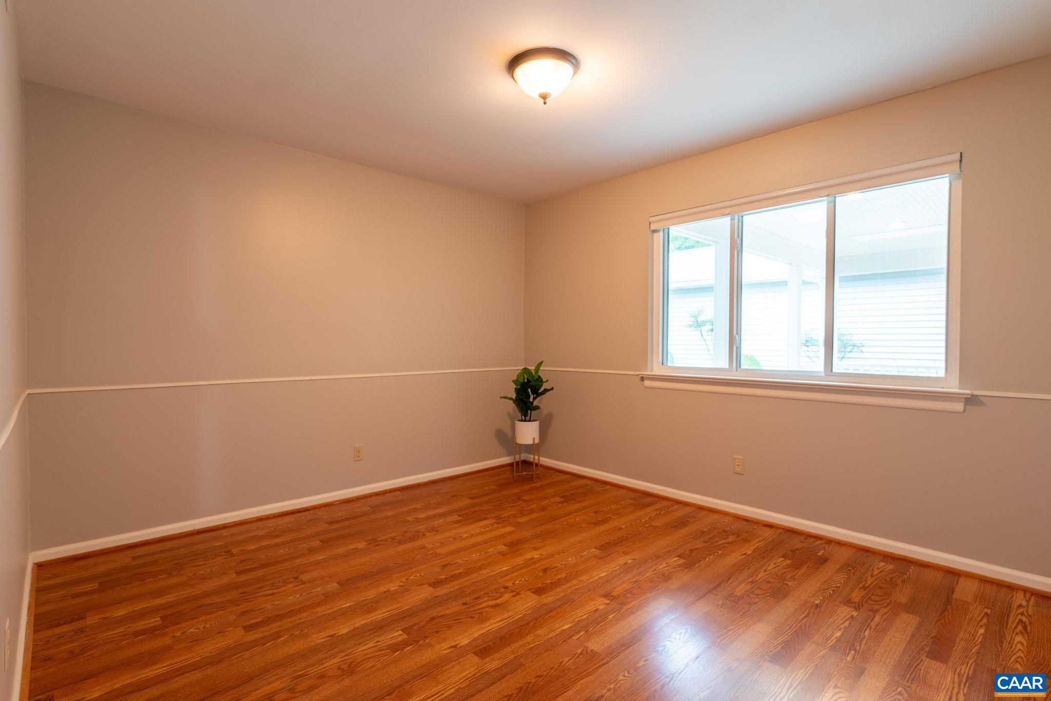 1467 MONTEREY DR