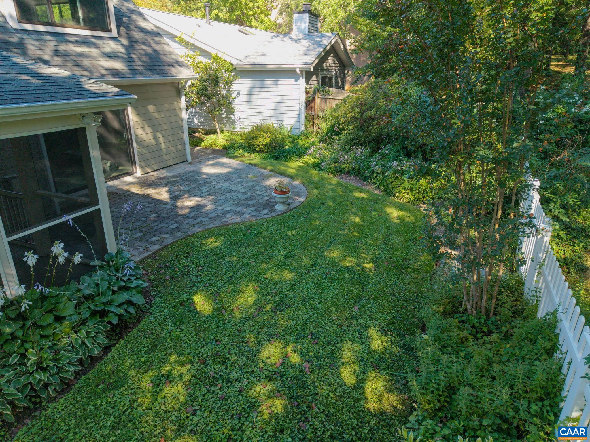 1467 MONTEREY DR