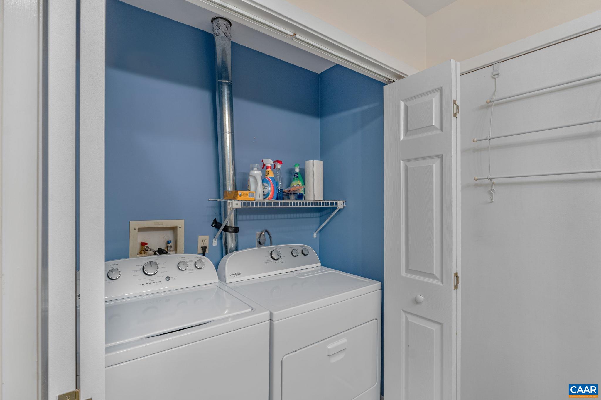 1264 MAPLE VIEW DR