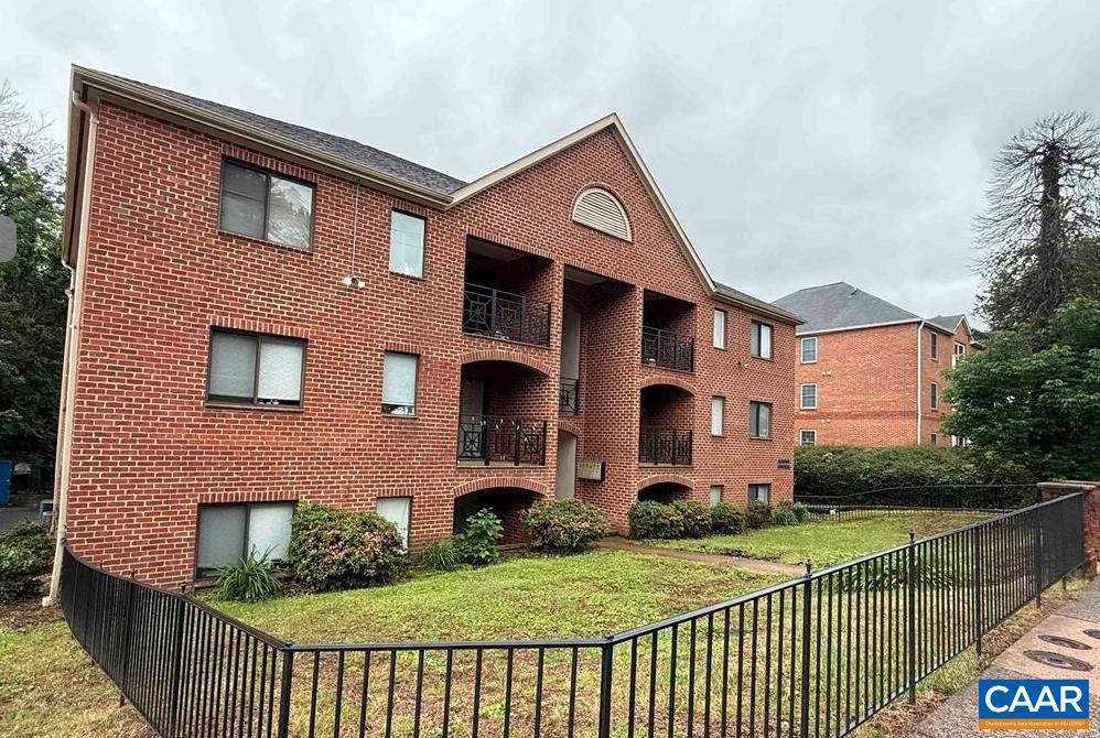 2108 JEFFERSON PARK AVE