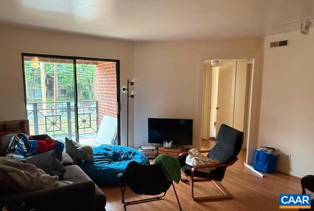 2108 JEFFERSON PARK AVE