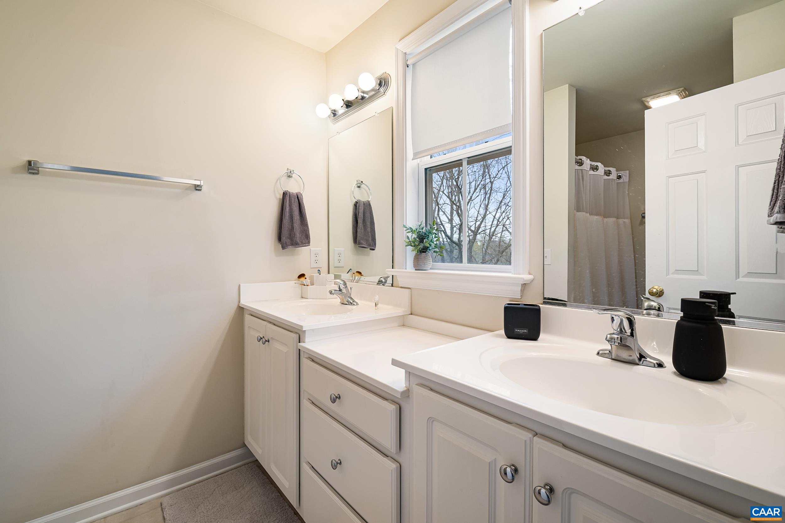 106 MELBOURNE PRK Unit: F