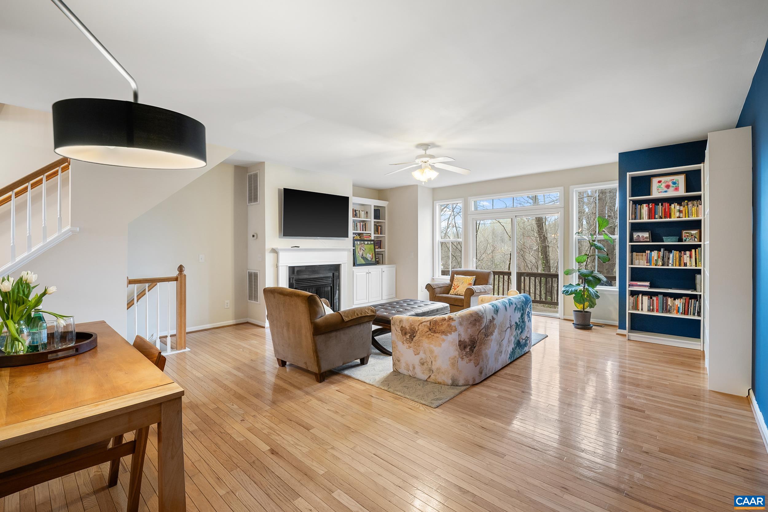 106 MELBOURNE PRK Unit: F