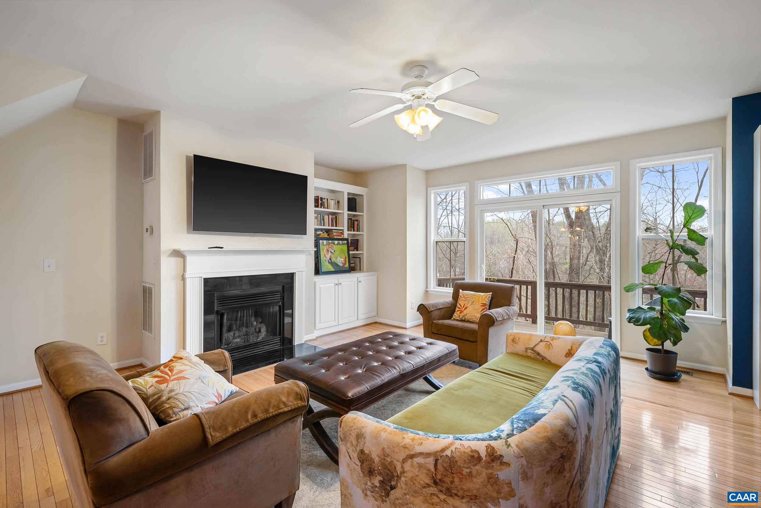 106 MELBOURNE PRK Unit: F