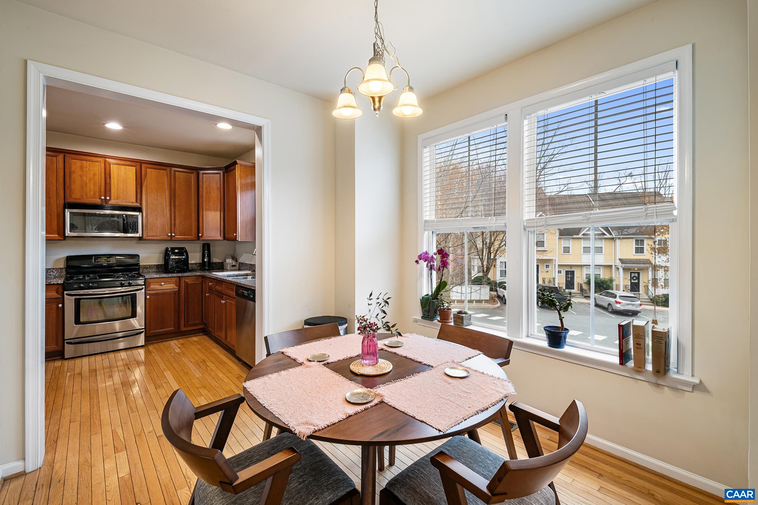 106 MELBOURNE PRK Unit: F