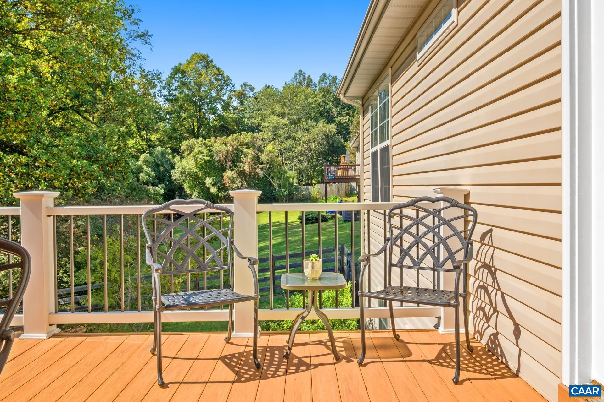15 NARCISSUS RD