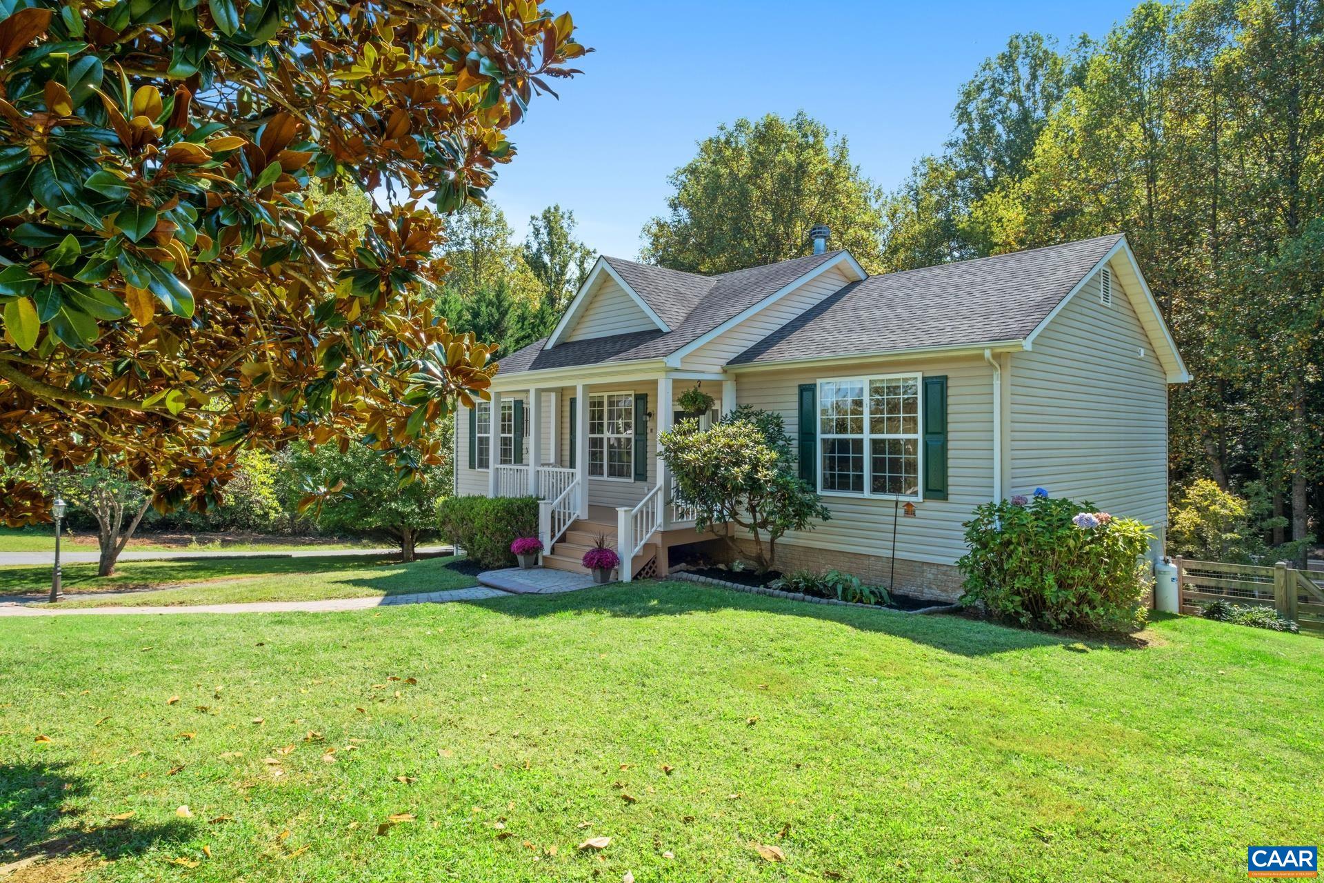 15 NARCISSUS RD