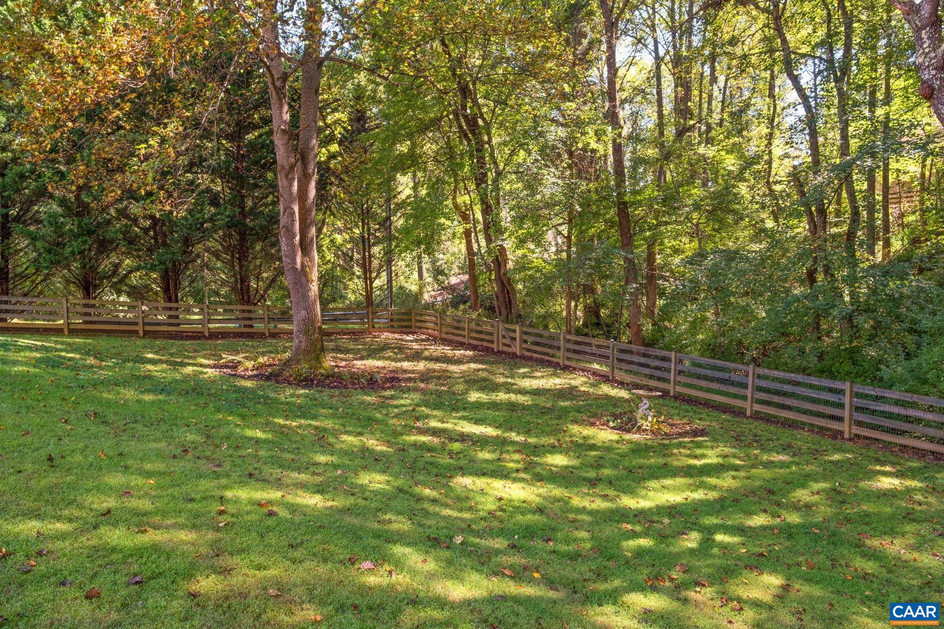 15 NARCISSUS RD
