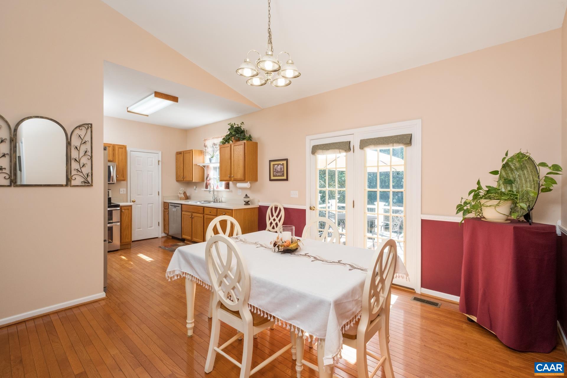 15 NARCISSUS RD