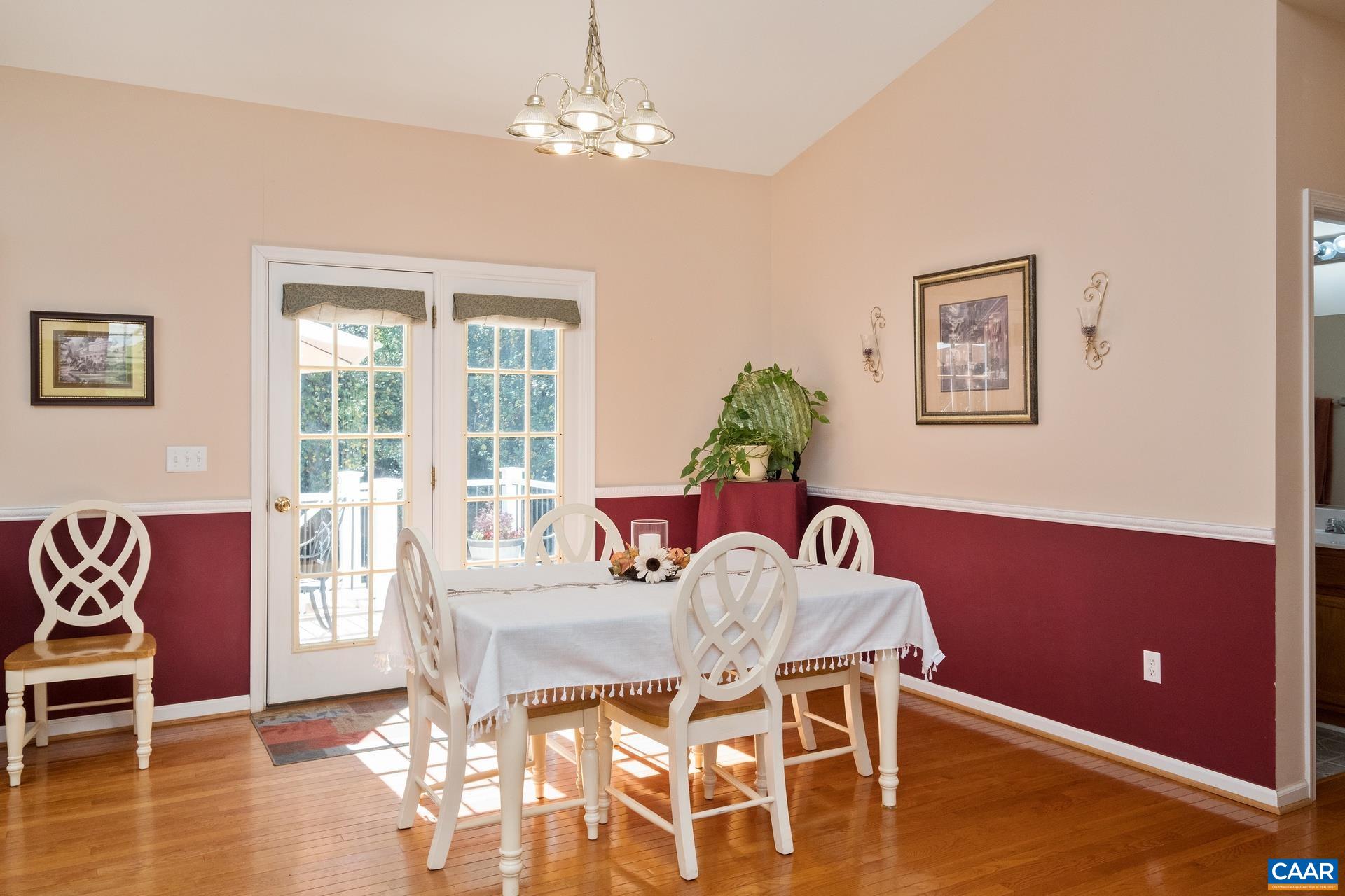 15 NARCISSUS RD