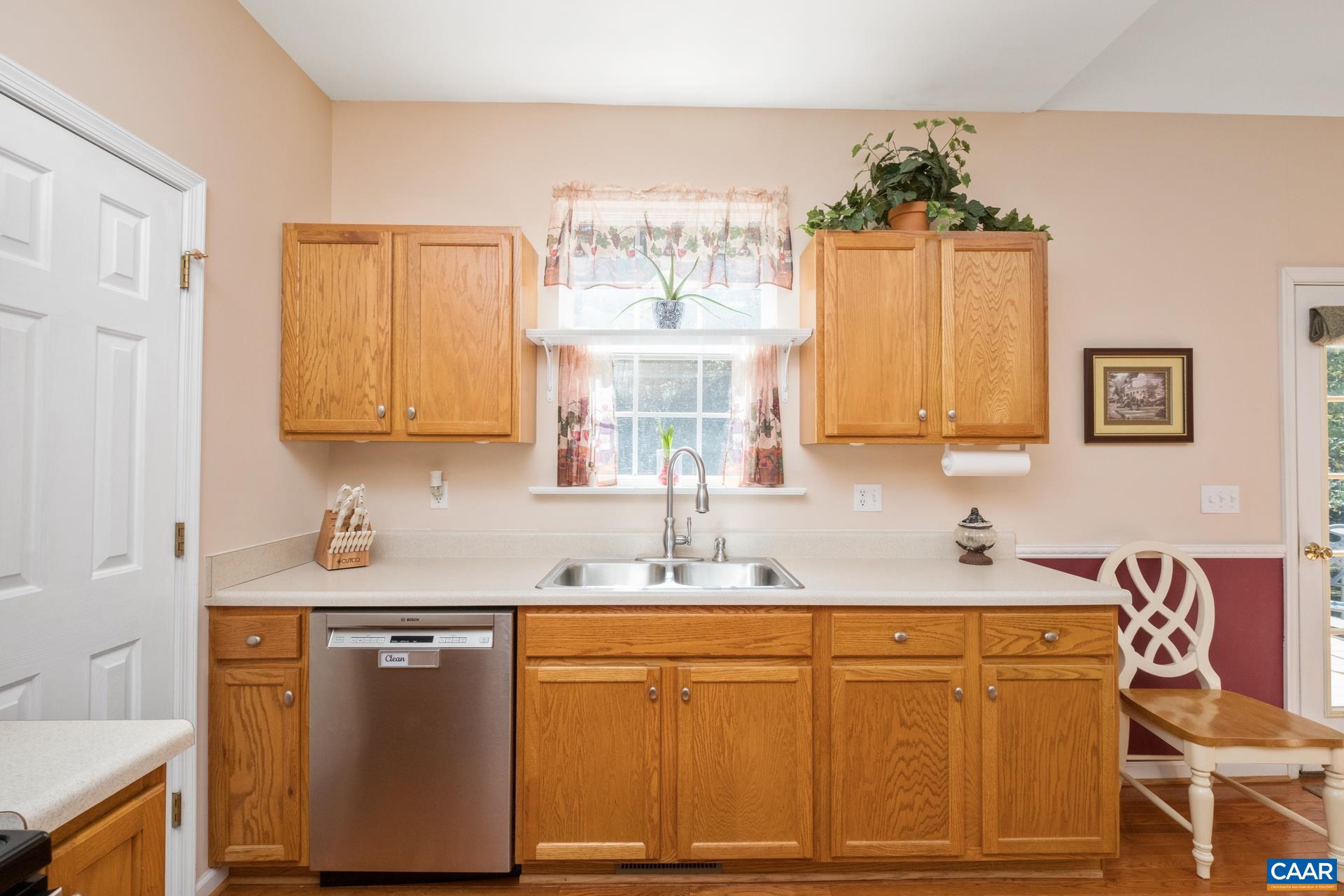 15 NARCISSUS RD