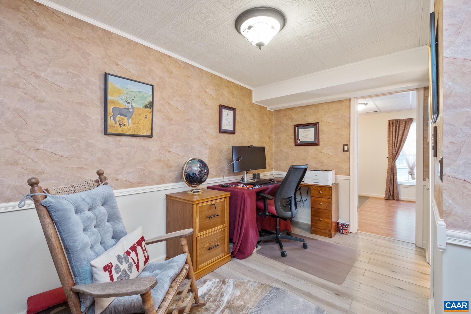 15 NARCISSUS RD