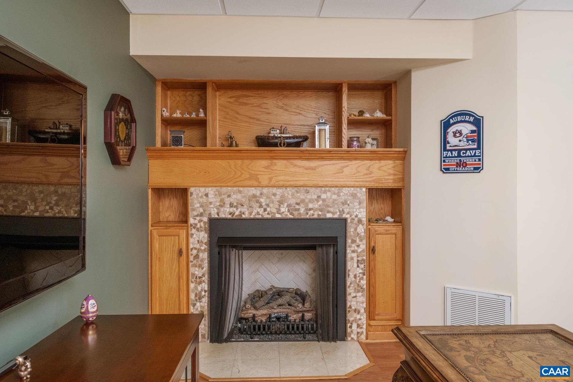 15 NARCISSUS RD