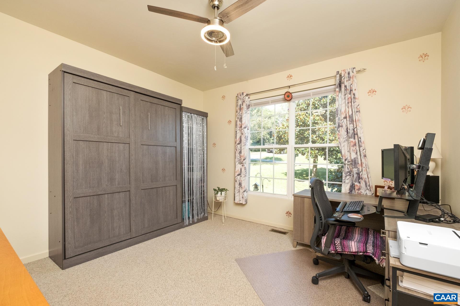 15 NARCISSUS RD