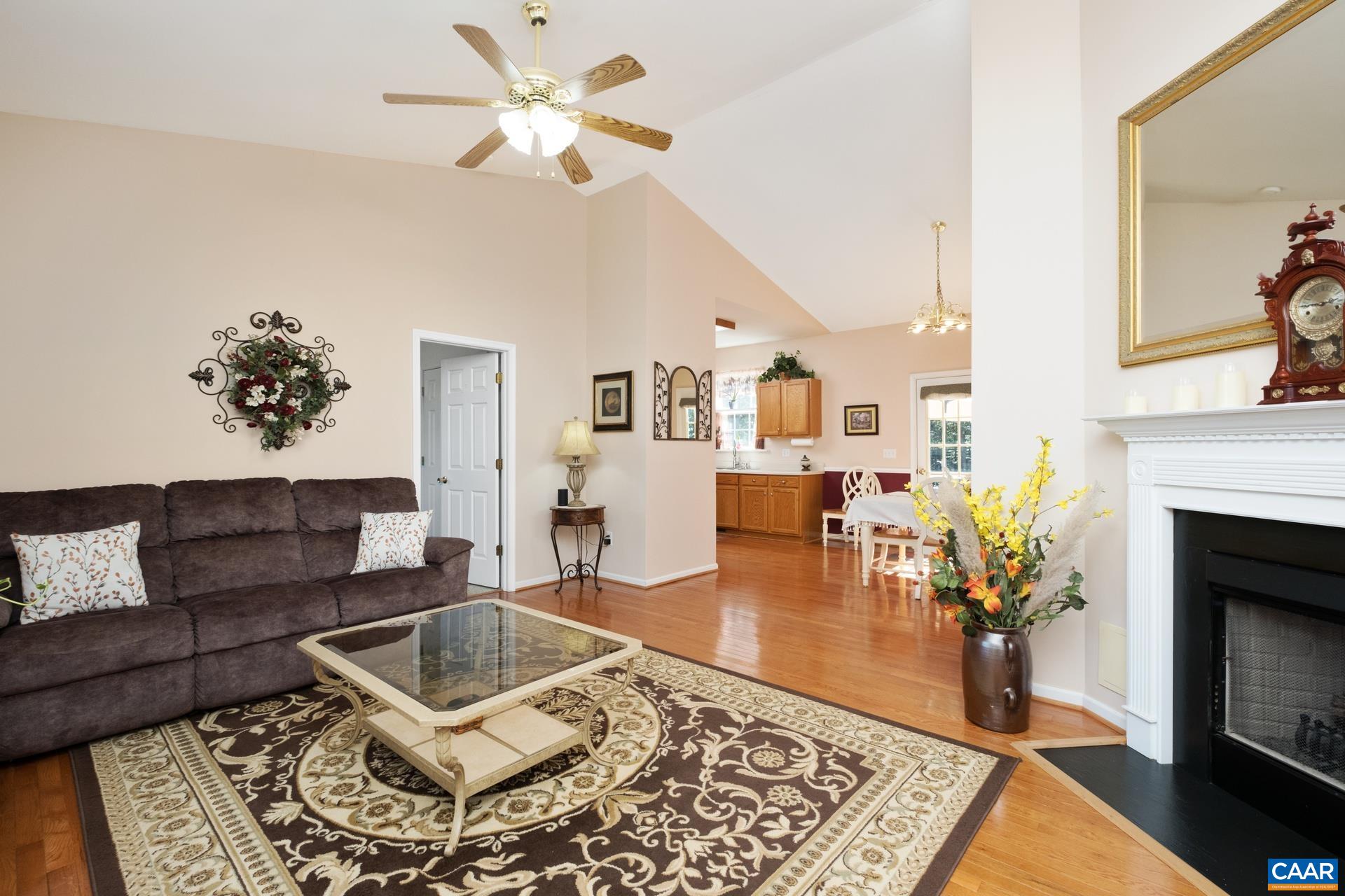 15 NARCISSUS RD