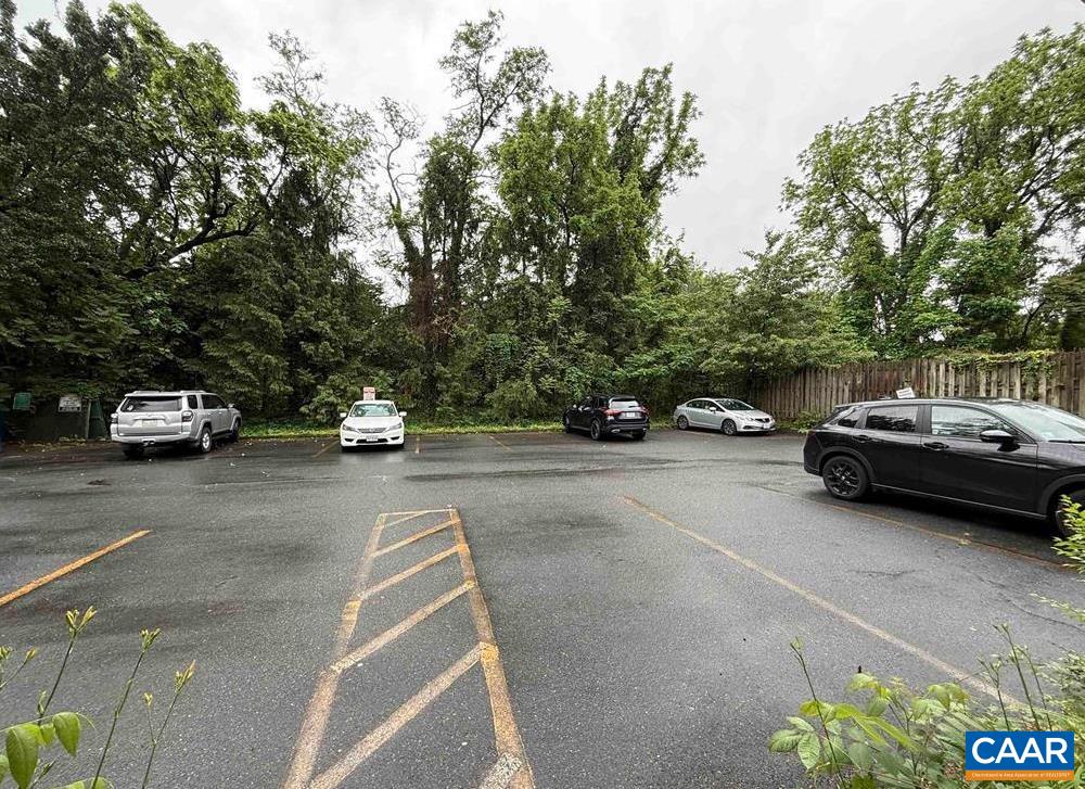 2100 JEFFERSON PARK AVE Unit: A