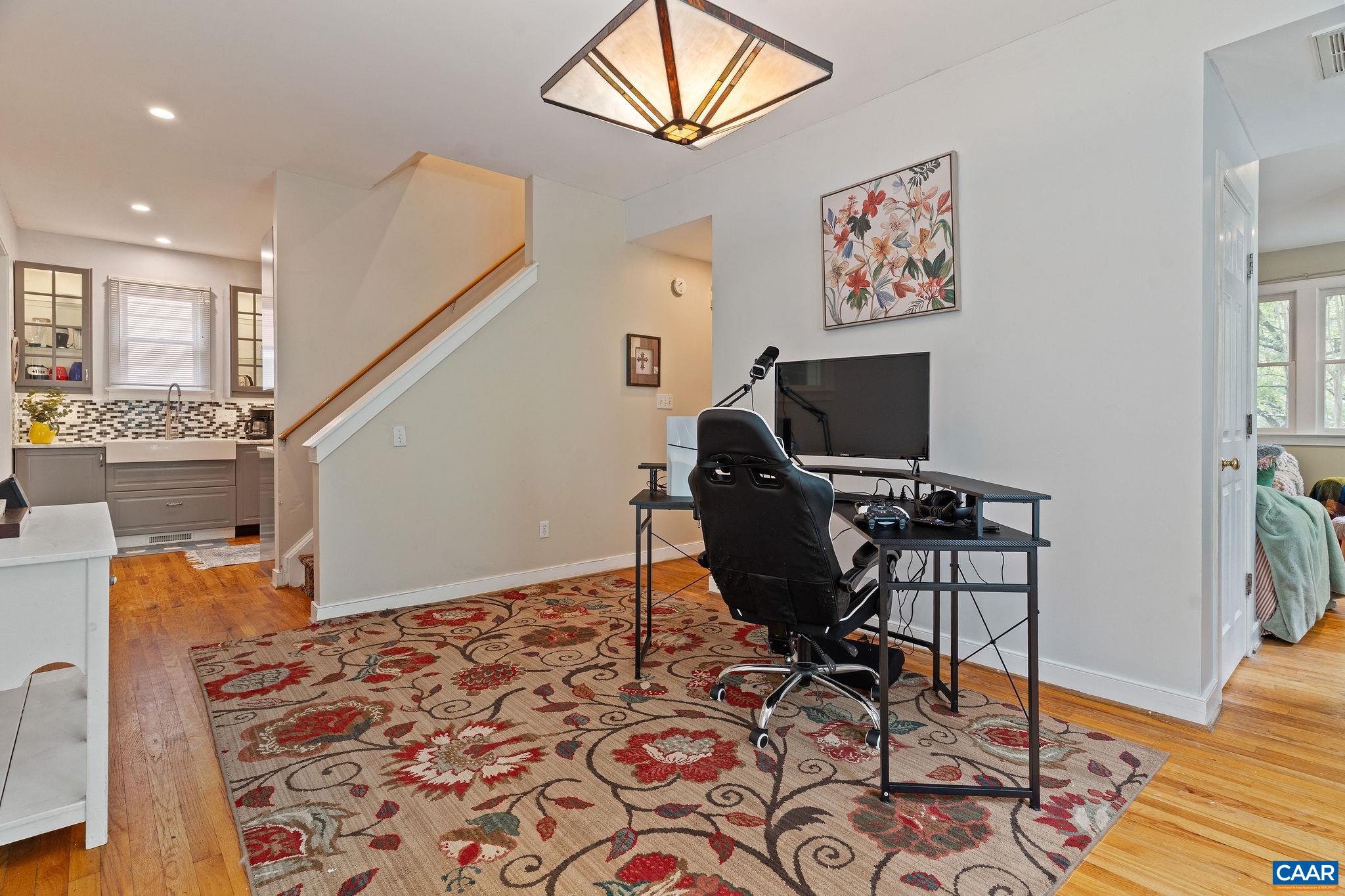 105 KELSEY CT