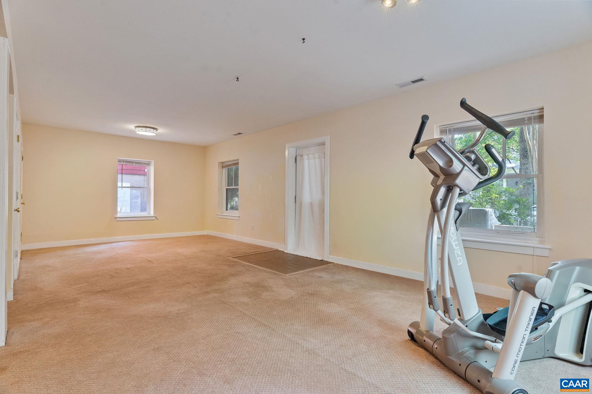 105 KELSEY CT