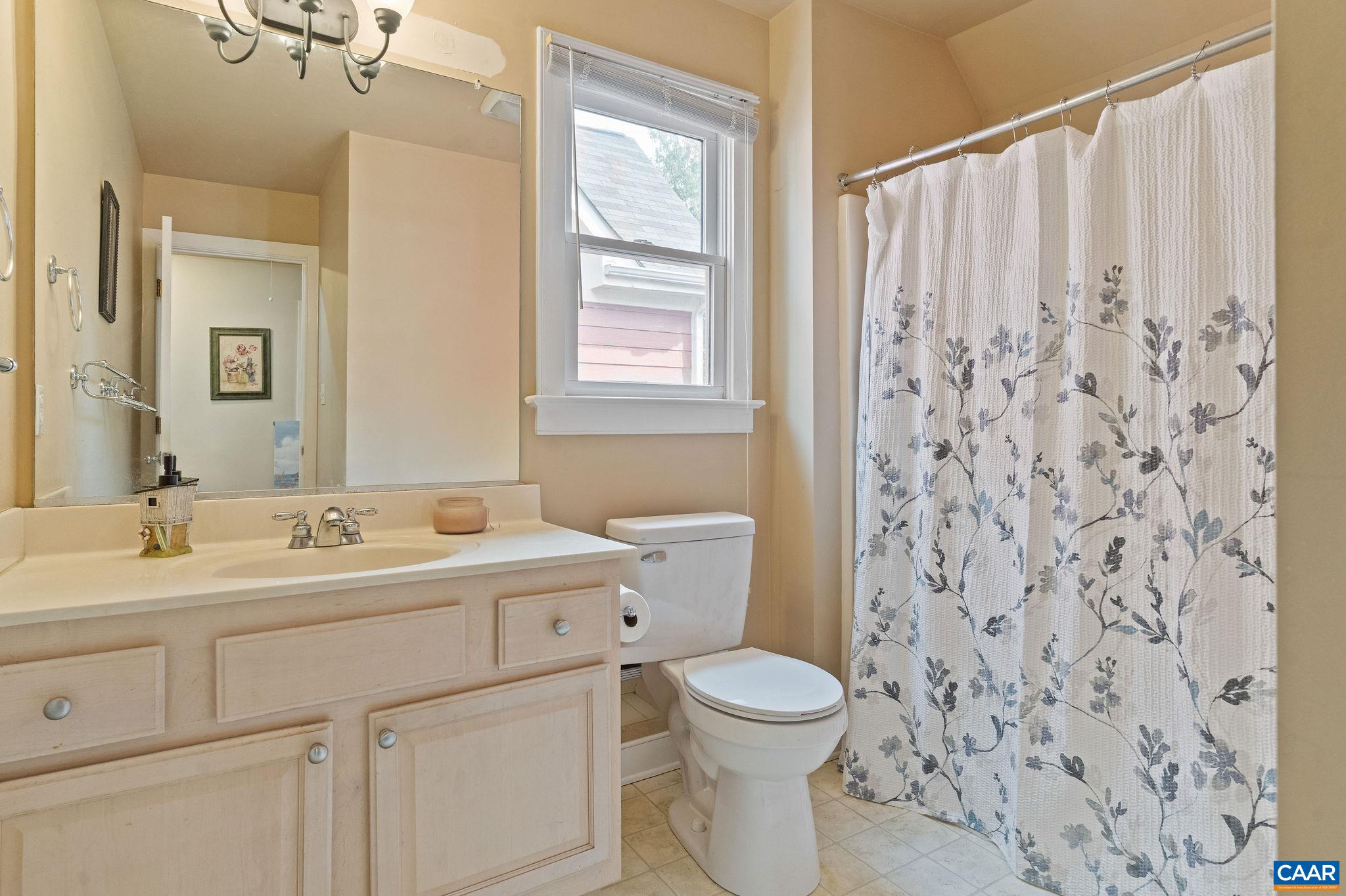 105 KELSEY CT