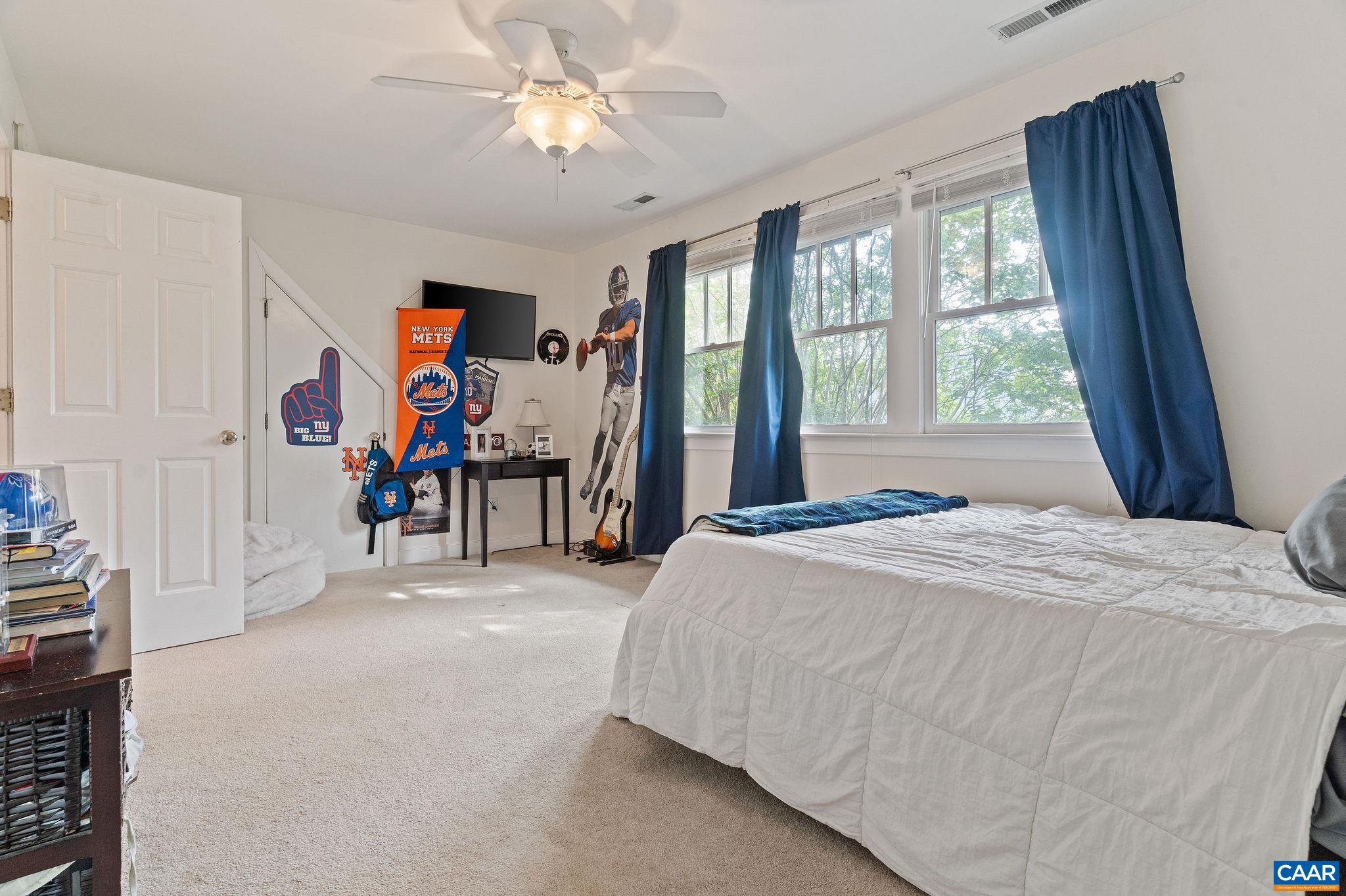 105 KELSEY CT