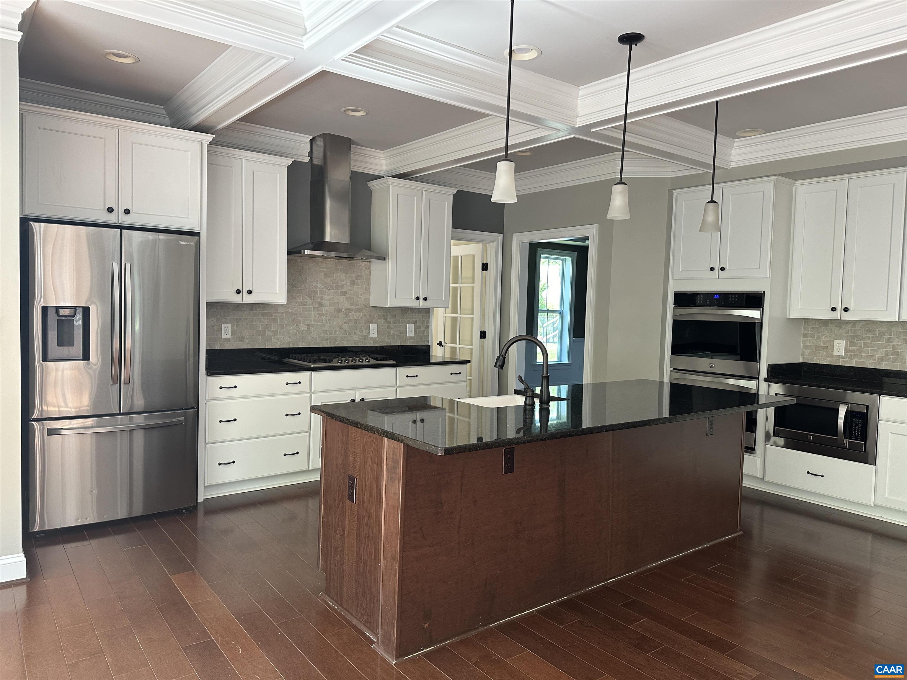 1832 HYLAND CREEK DR